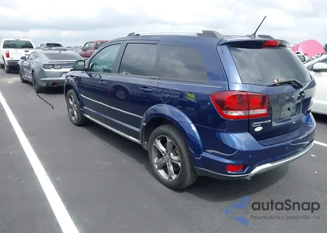 2017 Dodge Journey Crossroad Plus Awd z USA, uszkodzony, nr VIN 3C4PDDGG2HT513827